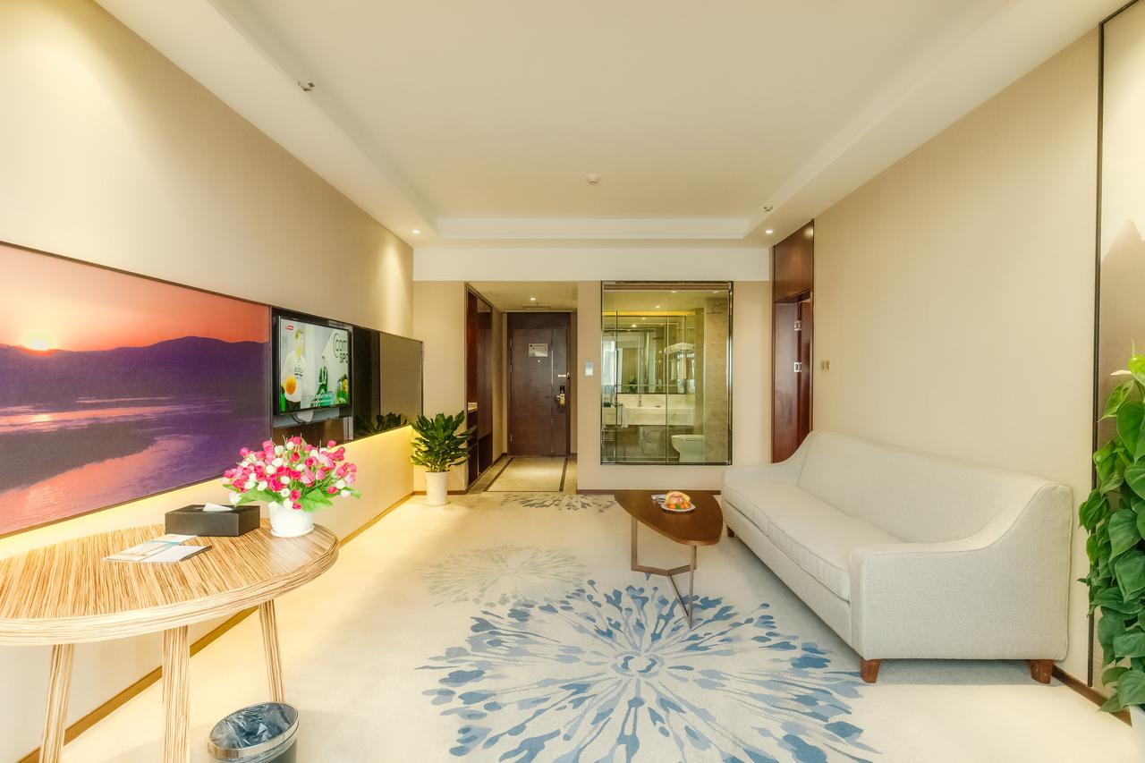 Manhatton Hotel Guilin North Railway Station Eksteriør bilde